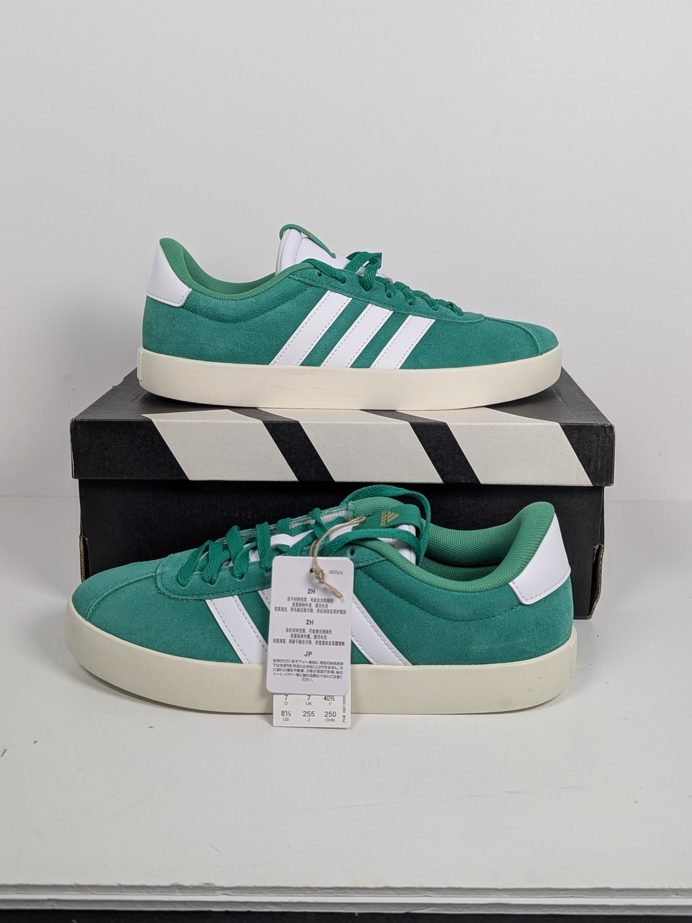 Adidas VL Court 3.0 Green Suede Women's Size 8.5 Sneakers